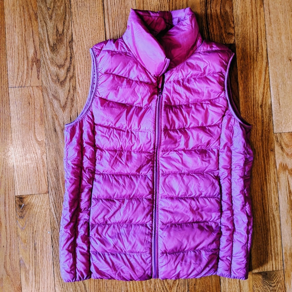 Uniqlo ultra-light packable down vest pink medium